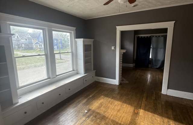 12602 Locke Avenue - Lower photos photos