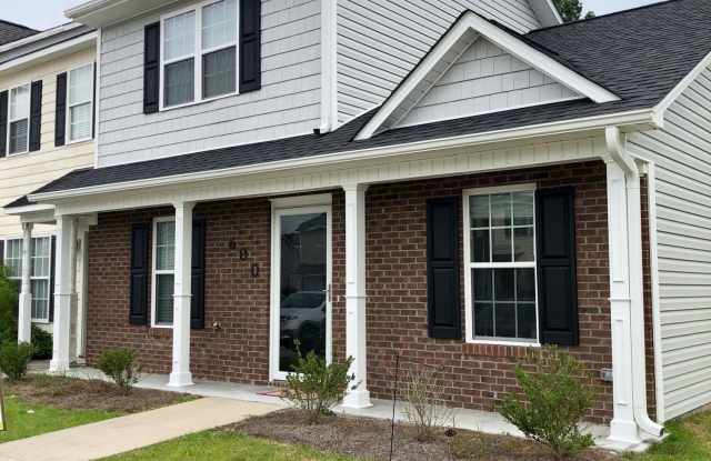 600 Streamwood Drive - 600 Streamwood Drive, Jacksonville, NC 28546
