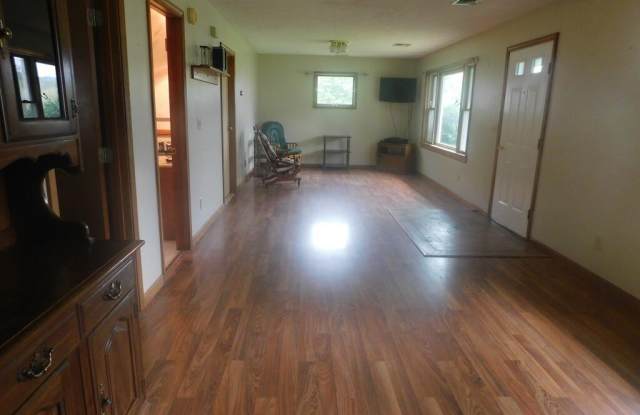 579 Dean Creek Road Gallery 4