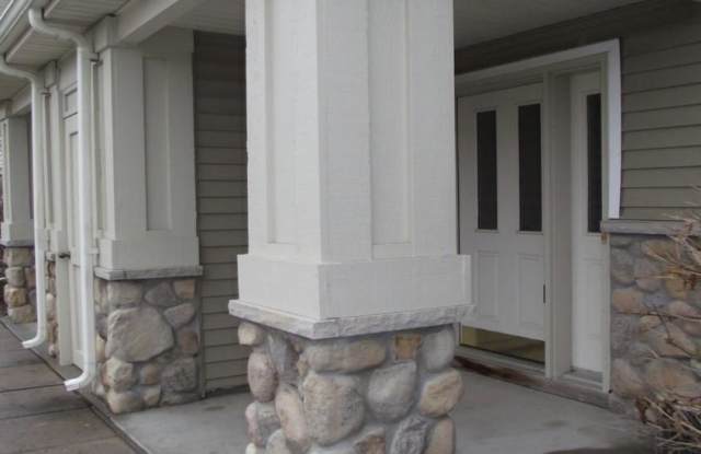 2420 Eagle Trace Lane Gallery 2