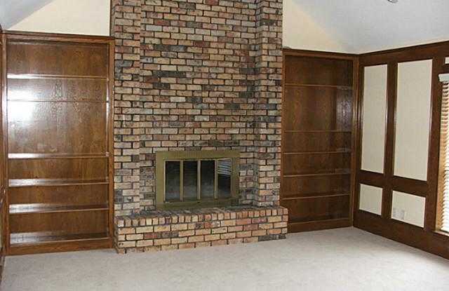 3201 Salinas Court Gallery 4