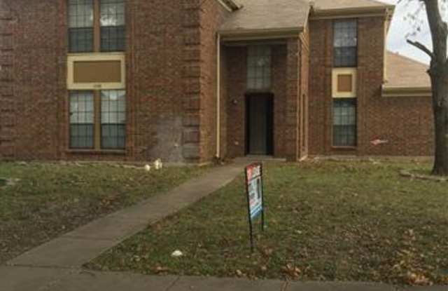 1438 Warwick Drive - 1438 Warwick Drive, Lancaster, TX 75134