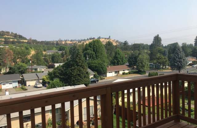 3 Bedroom Home For Rent In The Dalles Gallery 3