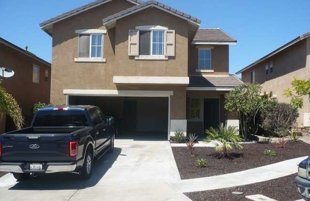 Nice 3 bedroom home plus a loft! photos photos