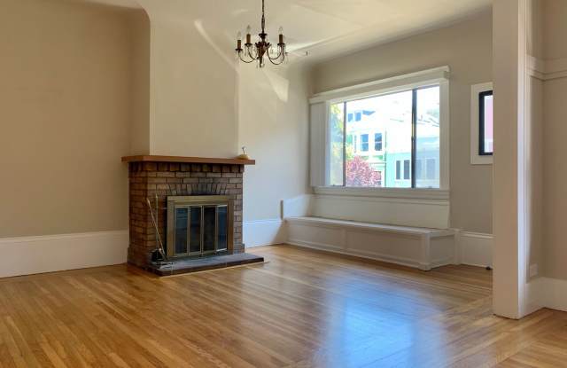 Beautifully Updated Inner Richmond Home with Private Backyard Gallery 3