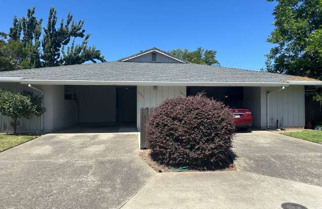 Two Bedroom in Great Location! photos photos