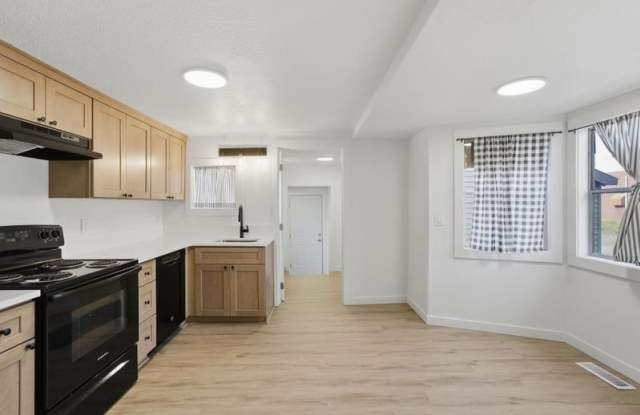 19655 Southeast Highway 212 Gallery 4