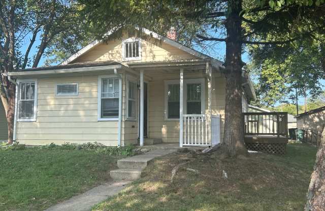 3 Bedroom 1 Bathroom house Available Now! - 1407 South Emerson Court, Muncie, IN 47302 3 Bedroom 1 Bathroom house Available Now! - 1407 South Emerson Court, Muncie, IN 47302