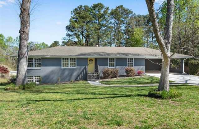 3941 Forest Drive Gallery 2