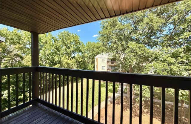 140 Wells CT Gallery 4
