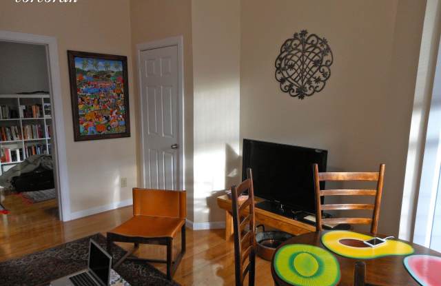 483 Warren Street Gallery 2