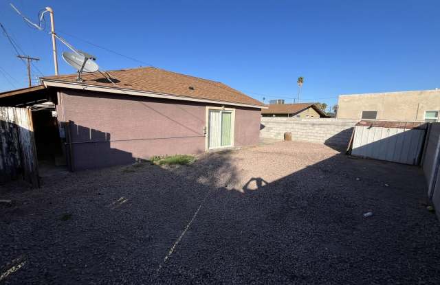 1617 E Oak Street photos photos