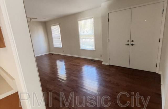 7229 Green Meadows Ln Gallery 2