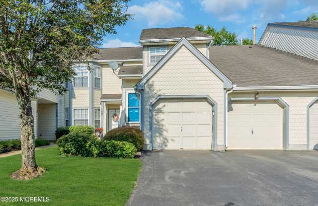 127 Evergreen Court photos photos