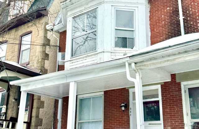 540 Montclair Ave photos photos