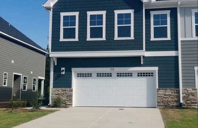 212 Deercroft Drive Gallery 1