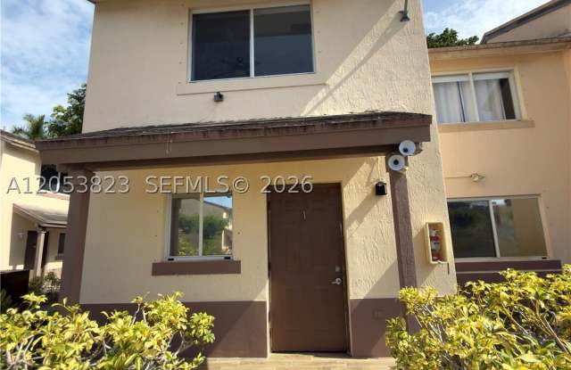 14010 NE 3rd Ct Gallery 2