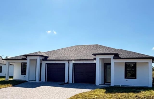 209-211 W 12th Street photos photos