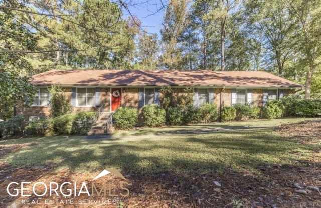 670 Commanche Drive photos photos 670 Commanche Drive photos photos