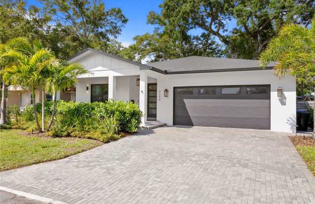 3240 14TH STREET N - 3240 14th Street North, St. Petersburg, FL 33704
