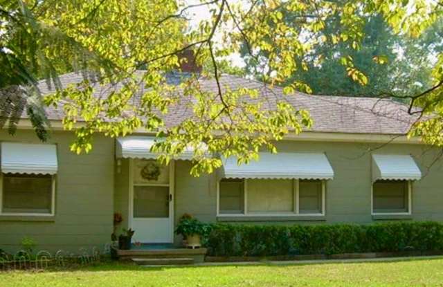 1312 Colquitt Ave photos photos