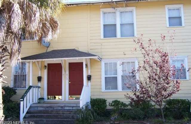 825 GOODWIN Street photos photos