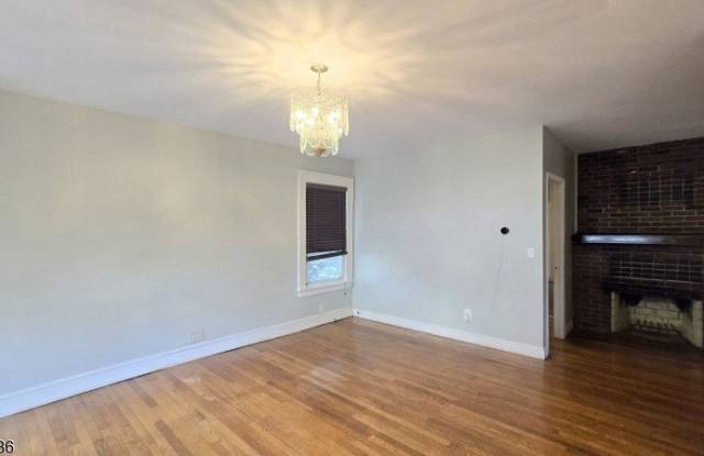 21 Gould Pl Gallery 4