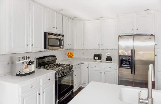 Luxury 3 Bed / 2 Bath Home in Villanova (Radnor Twp) on 1 Acre Lot - Available September 1 photos photos