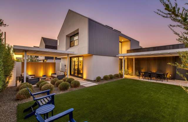 1341 E Pomelo Grove Gallery 2