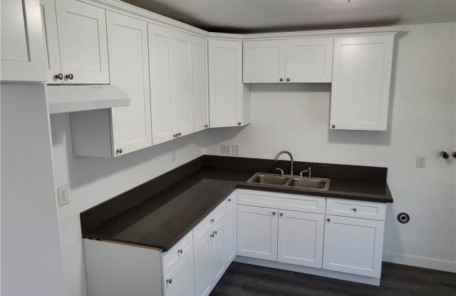 5852 Orange Avenue photos photos