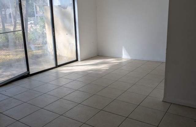 Linton Oaks Townhouse - Unit B photos photos