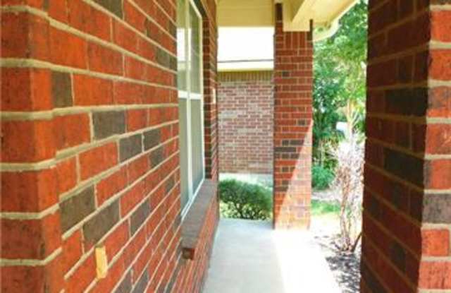 6004 Brookside Drive Gallery 3