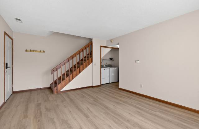 504 Seagraves Avenue photos photos