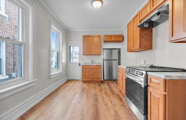 Welcome to 325 1/2 N Franklin Street! Gallery 1