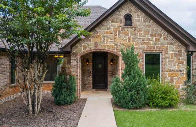 1417 Skogee Cir Gallery 2