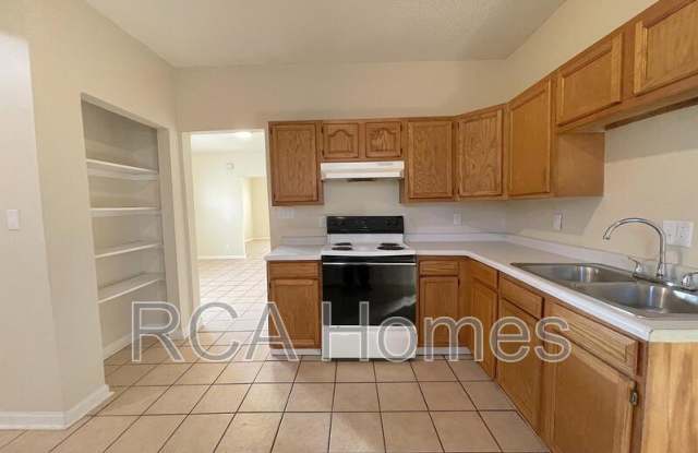 421 Leeds Avenue photos photos