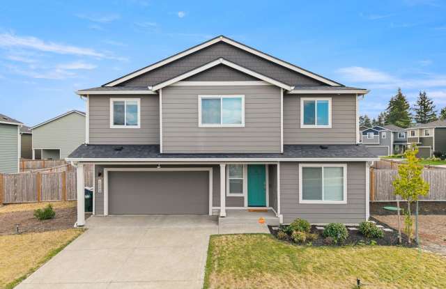 Spacious 4-Bedroom Home with A/C, Bonus Room & Pet-Friendly Living Gallery 1