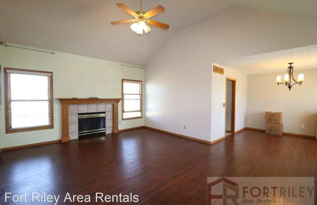 608 Chadwick Ct Gallery 4