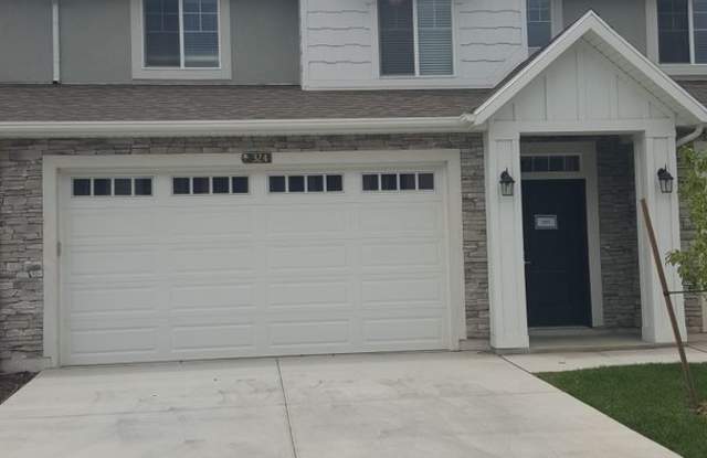 Spacious 3-Bedroom, 2.5-Bath Home in Centerville - 331 South 675 West, Centerville, UT 84014