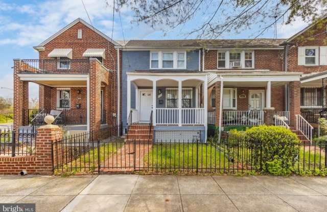 1422 18TH STREET SE photos photos