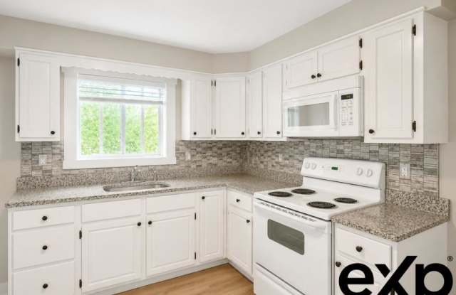75 Haviland Ave. Gallery 2