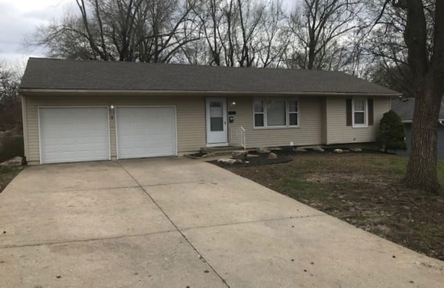 8813 E 84th Street - 8813 East 84th Street, Raytown, MO 64138
