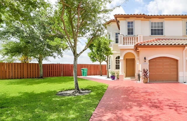 13500 SW 51st St photos photos