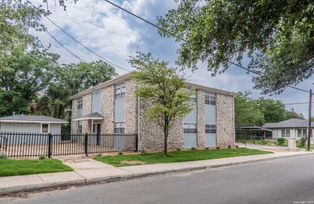 423 E DEWEY PL unit: 4 photos photos