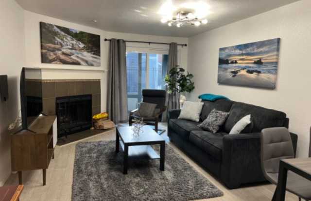 12613 SE 41st Pl E-101 - 12613 Southeast 41st Place, Bellevue, WA 98006