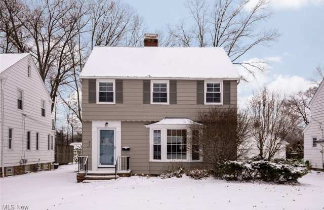 1718 Maywood Road photos photos