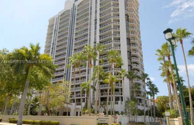 3600 YACHT CLUB DR Gallery 3