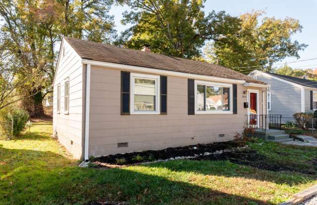2815 Irisdale Avenue is a charming 2 bedroom, 1 bath, Cottage style home located in Henrico, VA photos photos