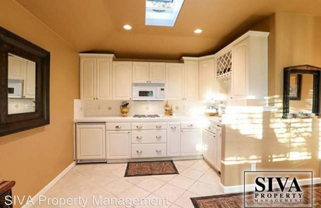 1756 McBain Ave Gallery 2
