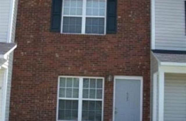405 Meadowbrook Lane - 405 Meadowbrook Lane, Jacksonville, NC 28546